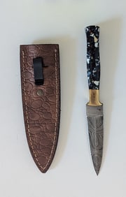 Handcrafted Heirloom  Damaskus Steel Knife  8.5" Long