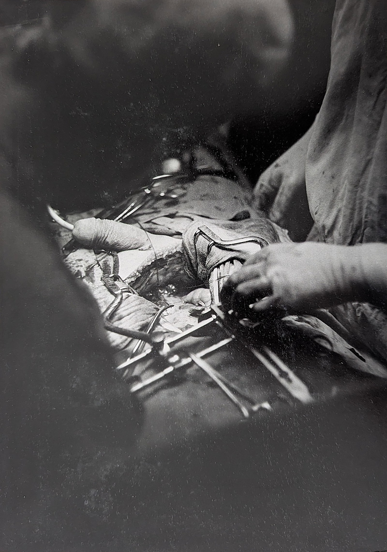 Original Photography by HERB FLATOW N.Y.Serie Surgeon: This lot is coming from the estate of a collector in RI. We have included a quality scan to show it's actual condition. The dimensions are Approx. 13" x 9" (some variances can occur). This lot is loca