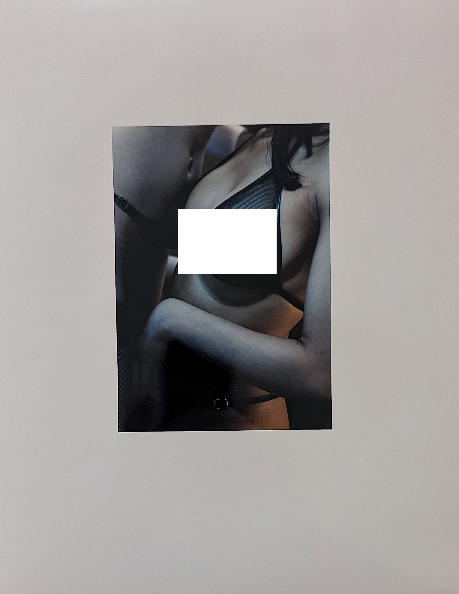 THOMAS SCHIERLITZ Original Print Kodak Professioanl Photo 14" x 11": This is Kodak Professional Brilliant print, then please avoid the glossy reflection in the imagen. THOMAS SCHIERLITZ Original Photo Nude Fetish Metallic Print 14" x 11". Tom Schierlitz studied photogr