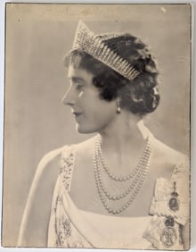 Queen Elizabeth vintage art royalty photo by Dorothy Wilding