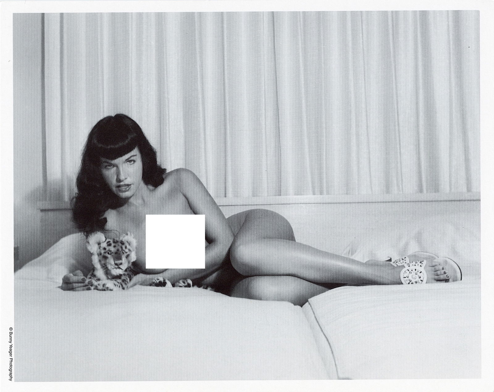 BUNNY YEAGER Vintage Pin Up Litho Model BETTIE PAGE: This lot is coming from Bunny Yeager's estate/archives. Linnea Eleanor "Bunny" Yeager (March 13, 1929 - May 24, 2014) was an American photographer and pin-up model. She met Bettie Page in 1954, and to