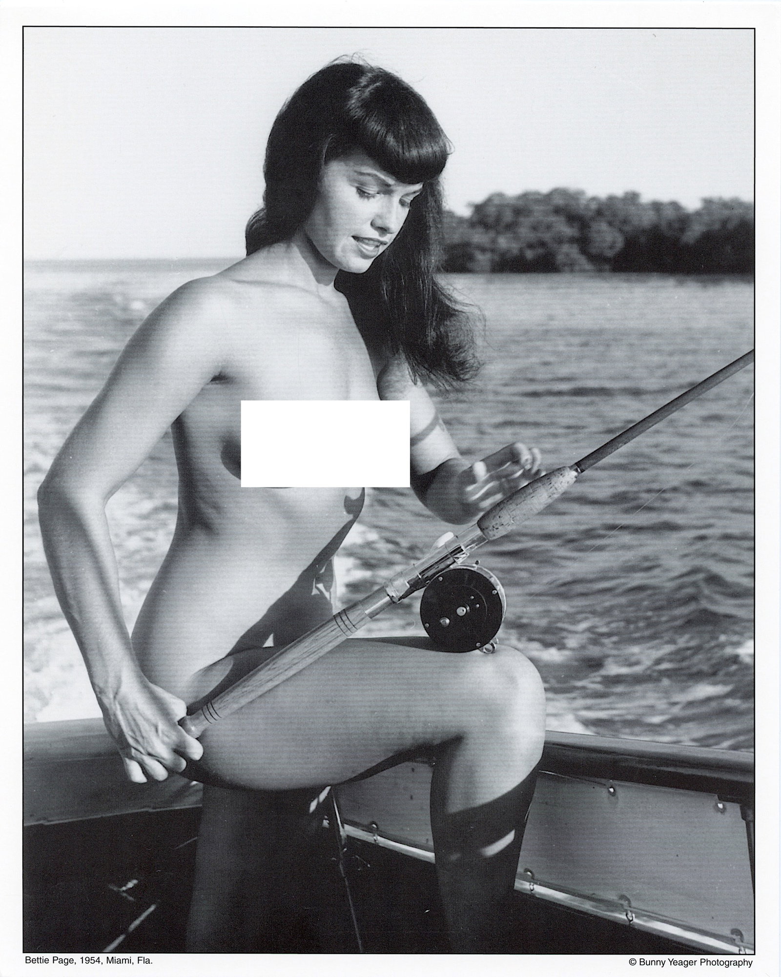 BUNNY YEAGER Vintage Pin Up Litho Model BETTIE PAGE: This lot is coming from Bunny Yeager's estate/archives. Linnea Eleanor "Bunny" Yeager (March 13, 1929 - May 24, 2014) was an American photographer and pin-up model. She met Bettie Page in 1954, and to