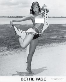 BUNNY YEAGER Vintage Pin Up Litho  Model BETTIE PAGE
