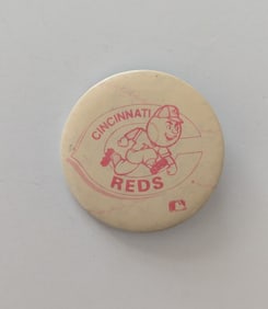 Cincinnati Reds baseball 1970s pin back button VINTAGE