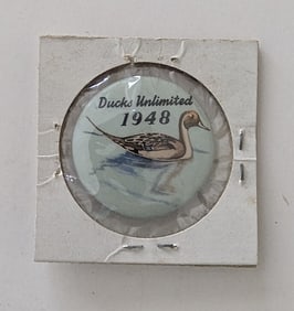 1948 Ducks Unlimited Hunting Conservation Bird Pinback Button