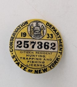 1933 N.Y. New York State Hunting Trapping Fishing License Button