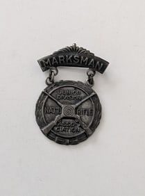 NATIONAL RIFLE ASSOCIATION NRA MARKSMAN JUNIOR DIV MEDAL 1930S