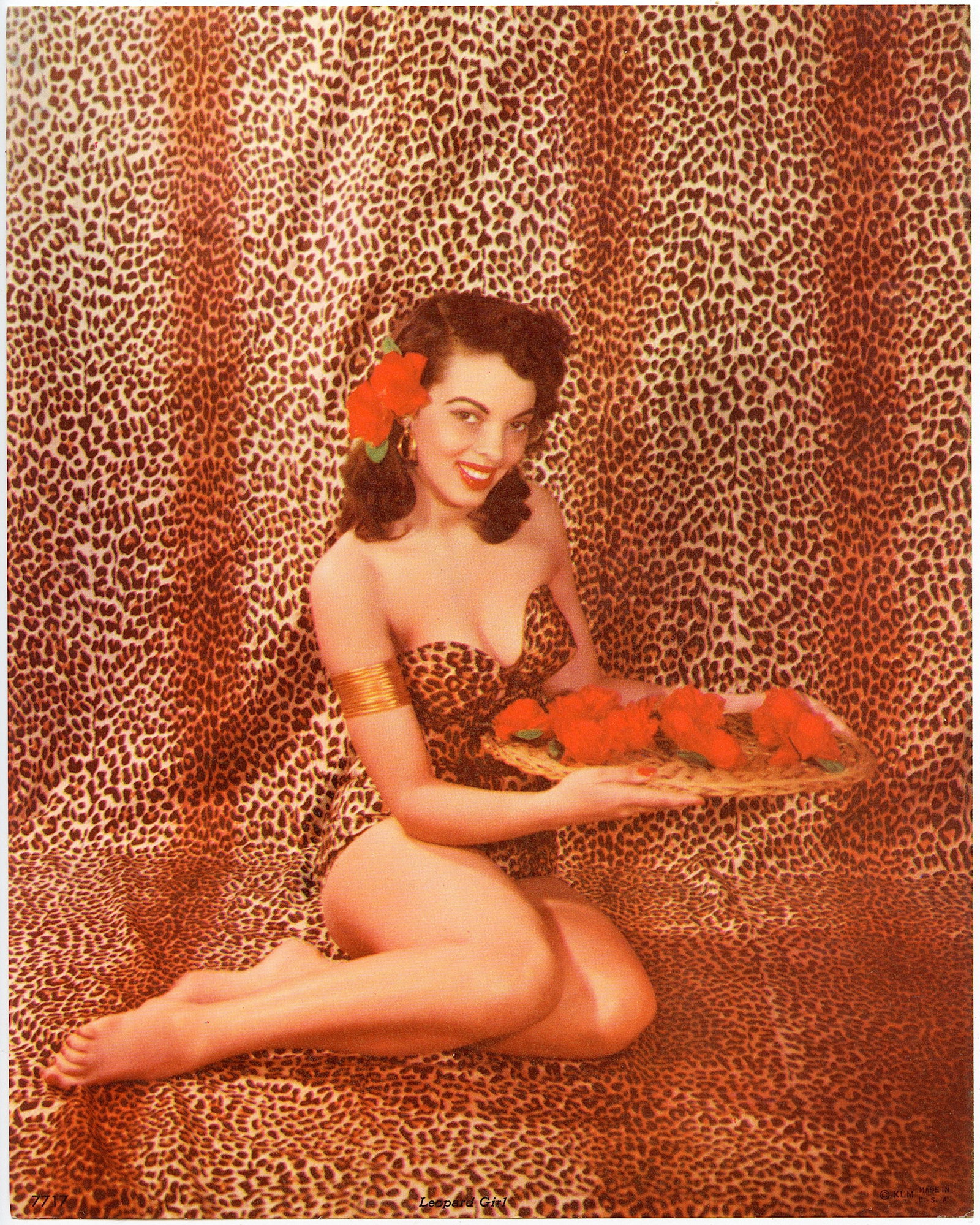Vintage 1950s Lithograph American Pin Up USA 10" x 8": This lot is coming from the estate of a collector in RI. We have included a quality scan to show it's actual condition. This lot is located in Boca Raton, Fl and its shipment will be made directly by 