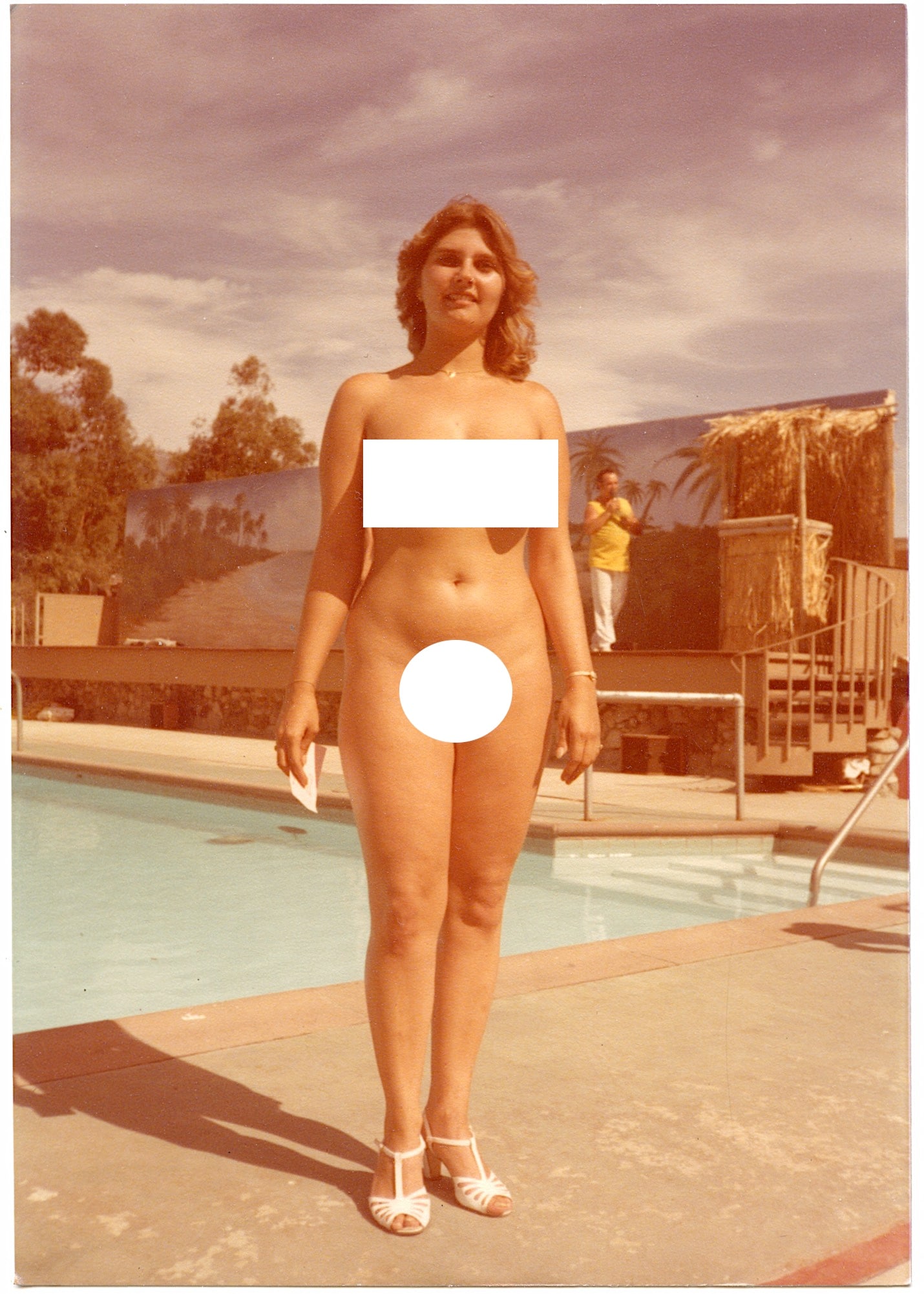 Vintage 1970s American Naturalism Nudism Female Model 4.5" x 3.5": This lot is coming from the estate of a collector in RI. We have included a quality scan to show it's actual condition. This lot is located in Boca Raton, Fl and its shipment will be made directly by 