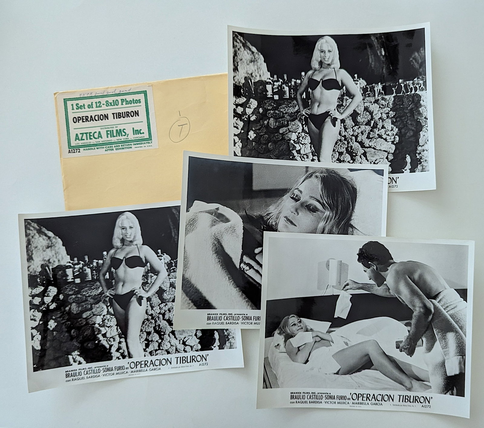Set 4 Vintage Mexican Movie Stills "OPERACION TIBURON" , 1967: This lot is coming from the estate of a collector in RI. We have included a quality scan to show it's actual condition. This lot is located in Boca Raton, Fl and its shipment will be made directly by 
