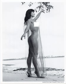 BUNNY YEAGER Vintage Pin Up Litho  Model BETTIE PAGE
