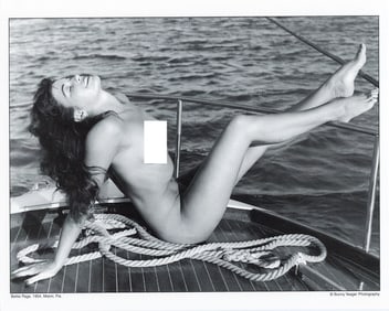 BUNNY YEAGER Vintage Pin Up Litho  Model BETTIE PAGE