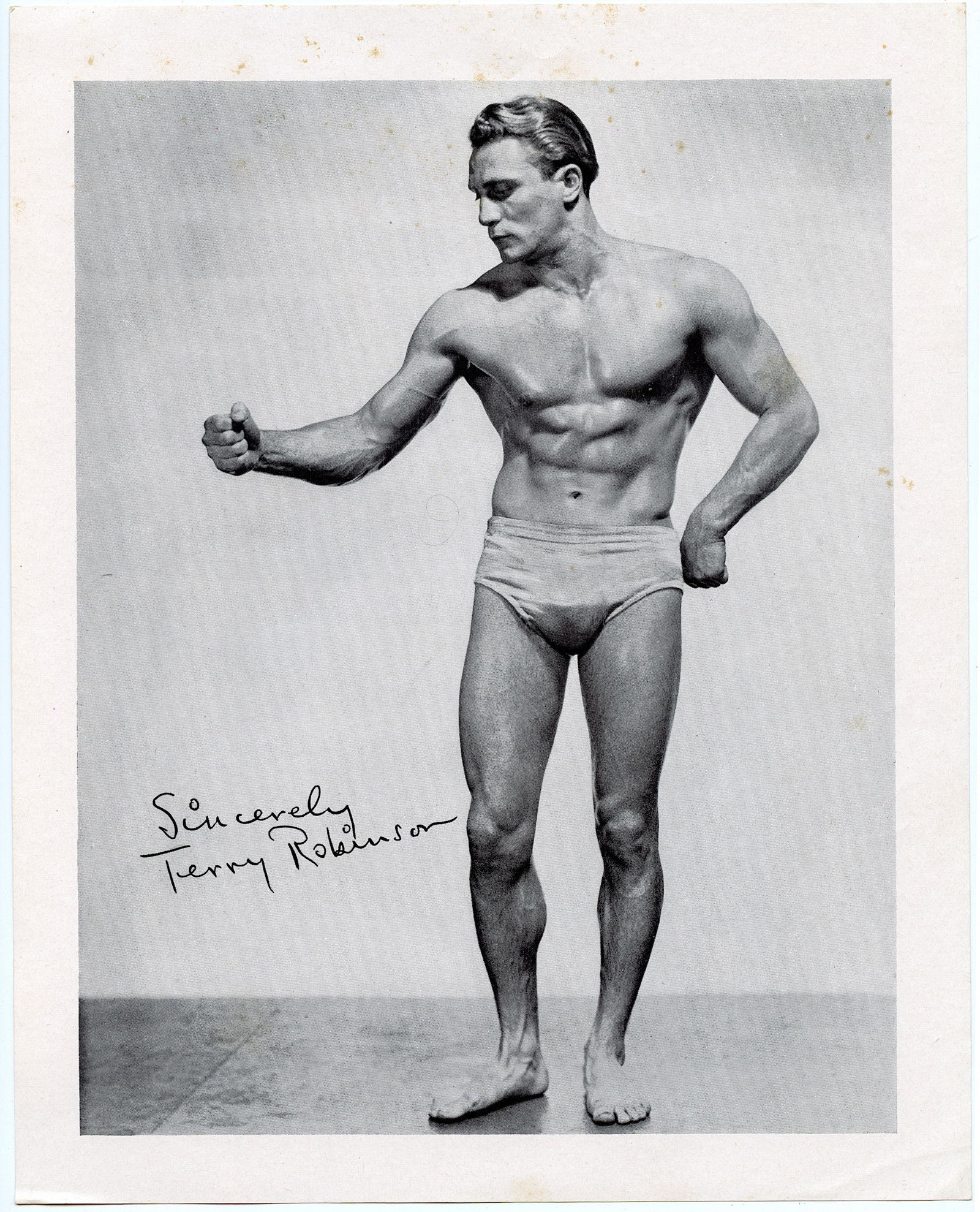 Vintage Print Portrait Charles Atlas: Muscle Man - Terry Robinson 10" x 8": The provenance of this lot is from a quality collector PBC. Please see all the included images to read all related information. We have included quality scans to show it's actual condition. This lot i