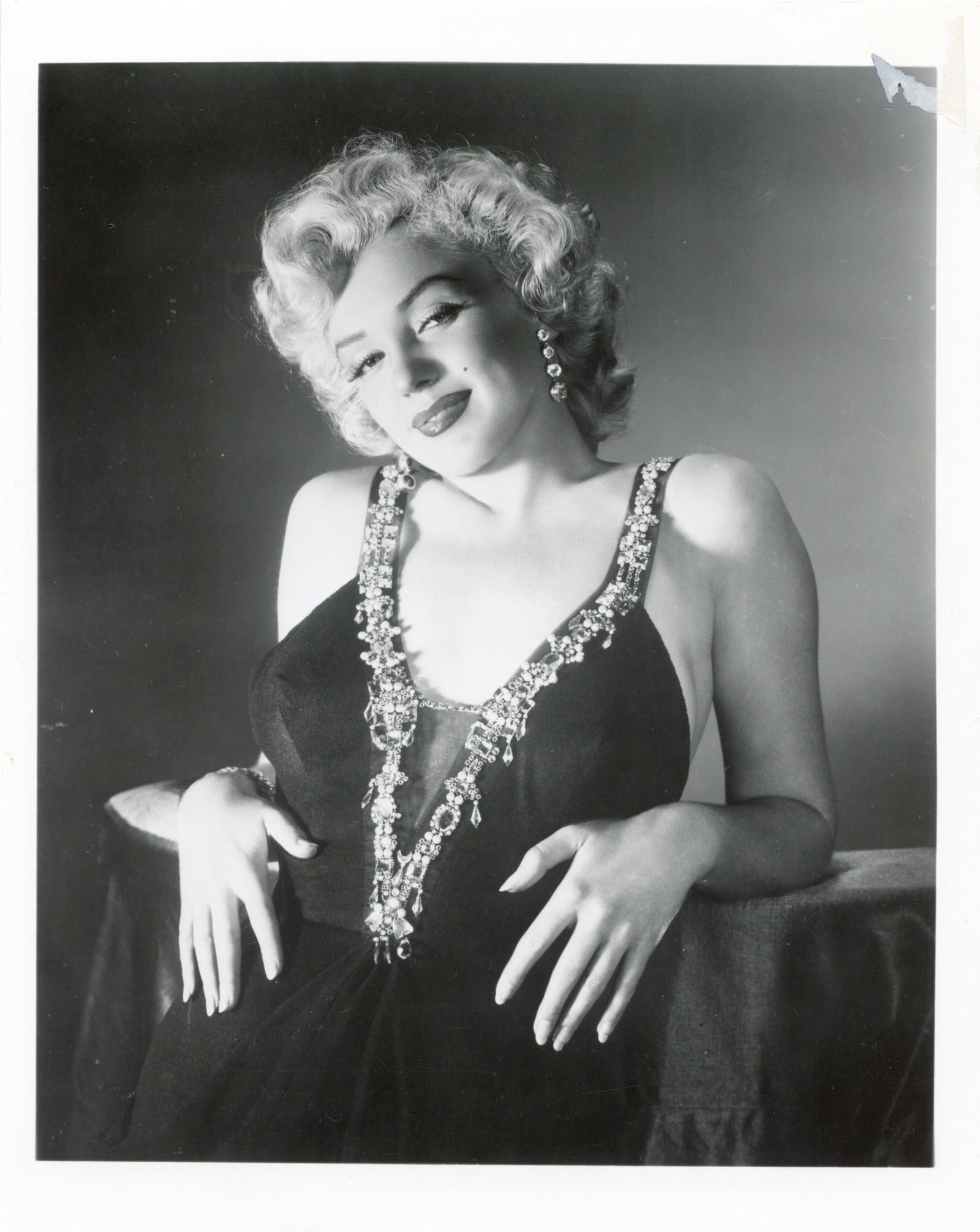 MARILYN MONROE Exotic Photo 10" x 8" Original Print Photo: Original photo printed from negative in 1980s. Provenance from a deceased Collector in South Florida. We have included quality images to show it's actual condition. This lot is located in Boca Raton, 