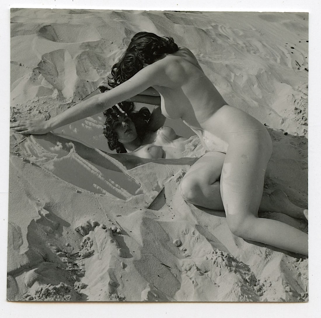 ANDRÉ DE DIENES Vintage Photo 1950s-1960s Nude Study: The provenance of this photo is from the archives of notable photographer André de Dienes.The dimensions are Approx. 2.75" x 2.75" (small variances can occur). This black and white gelatin photo was 