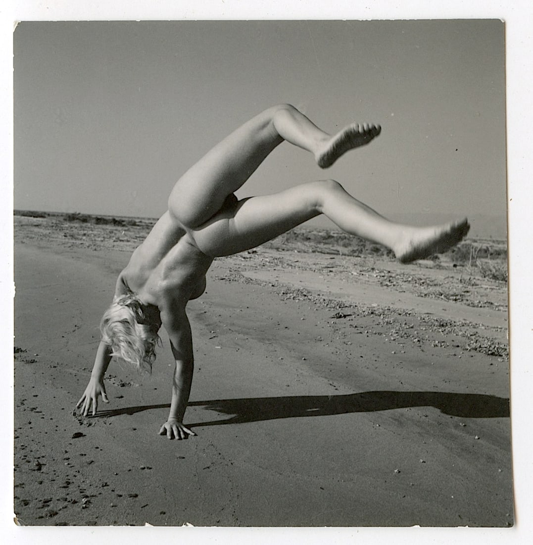 ANDRÉ DE DIENES Vintage Photo 1950s-1960s Nude Study: The provenance of this photo is from the archives of notable photographer André de Dienes.The dimensions are Approx. 2.75" x 2.75" (small variances can occur). This black and white gelatin photo was 