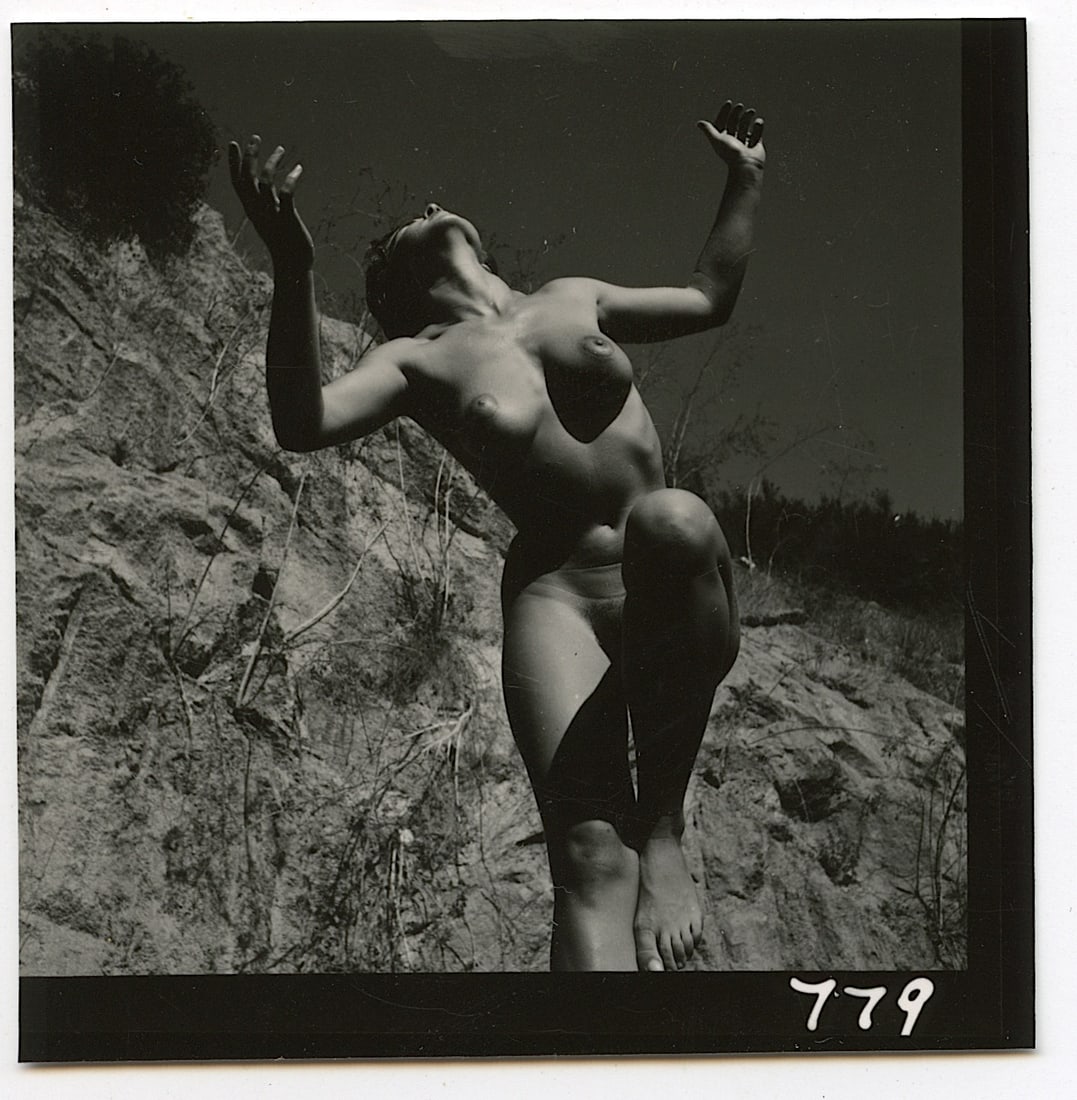 ANDRÉ DE DIENES Vintage Photo 1950s-1960s Nude Study: The provenance of this photo is from the archives of notable photographer André de Dienes.The dimensions are Approx. 2.75" x 2.75" (small variances can occur). This black and white gelatin photo was 