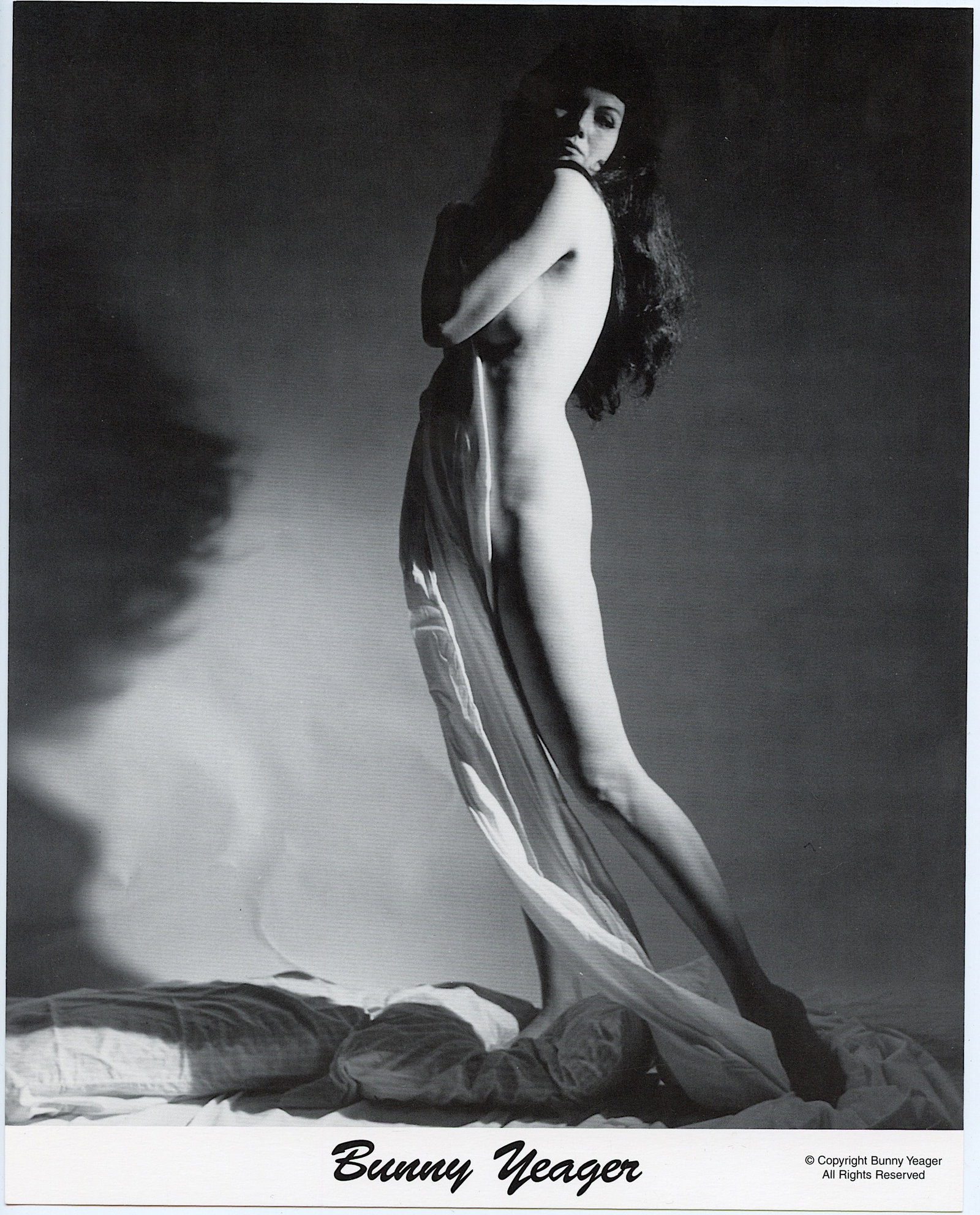BUNNY YEAGER Vintage Pin Up Litho Model SELF PHOTO: This lot is coming from Bunny Yeager's estate/archives. Linnea Eleanor "Bunny" Yeager (March 13, 1929 - May 24, 2014) was an American photographer and pin-up model. She met Bettie Page in 1954, and to