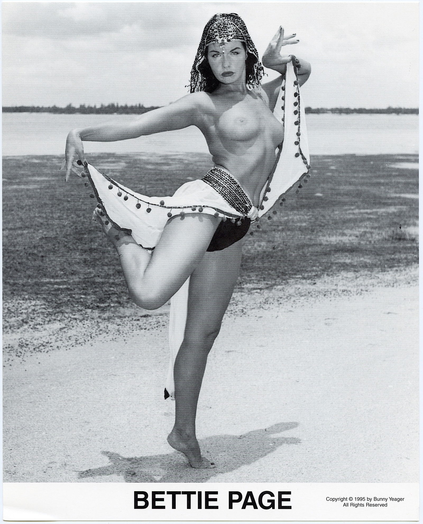 BUNNY YEAGER Vintage Pin Up Litho Model BETTIE PAGE: This lot is coming from Bunny Yeager's estate/archives. Linnea Eleanor "Bunny" Yeager (March 13, 1929 - May 24, 2014) was an American photographer and pin-up model. She met Bettie Page in 1954, and to