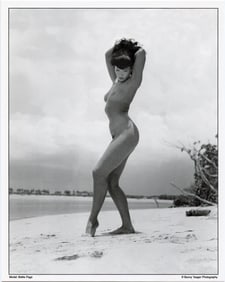 BUNNY YEAGER Vintage Pin Up Litho Model BETTIE PAGE