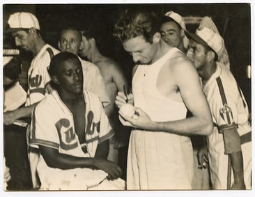 Vintage 1943 Original Baseball Player FLEITAS Autograph  4.3" x 5.75"