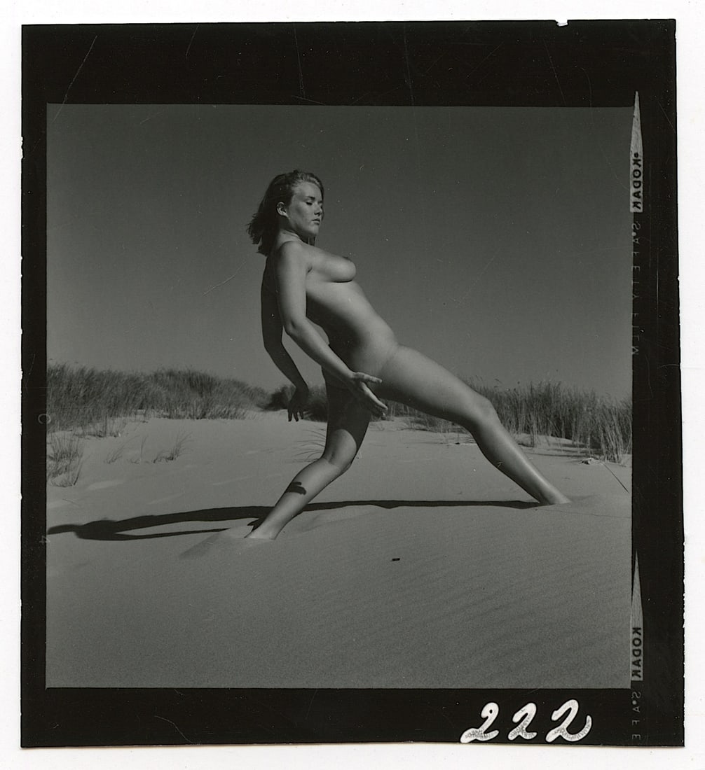 ANDRÉ DE DIENES Vintage Photo 1950s-1960s Nude Study: The provenance of this photo is from the archives of notable photographer André de Dienes.The dimensions are Approx. 2.75" x 2.75" (small variances can occur). This black and white gelatin photo was 