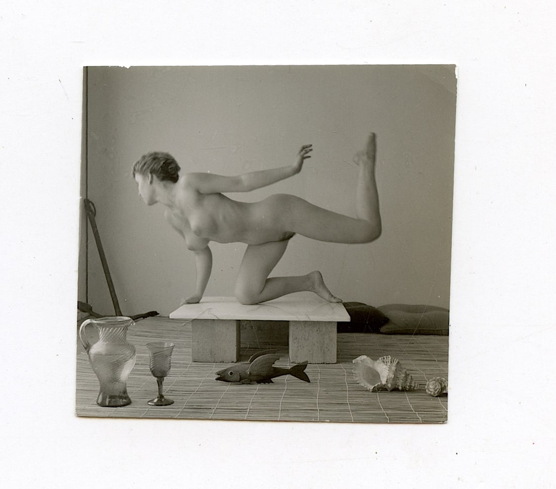 ANDRÉ DE DIENES Vintage Photo 1950s-1960s Nude Study: The provenance of this photo is from the archives of notable photographer André de Dienes.The dimensions are Approx. 2.75" x 2.75" (small variances can occur). This black and white gelatin photo was 