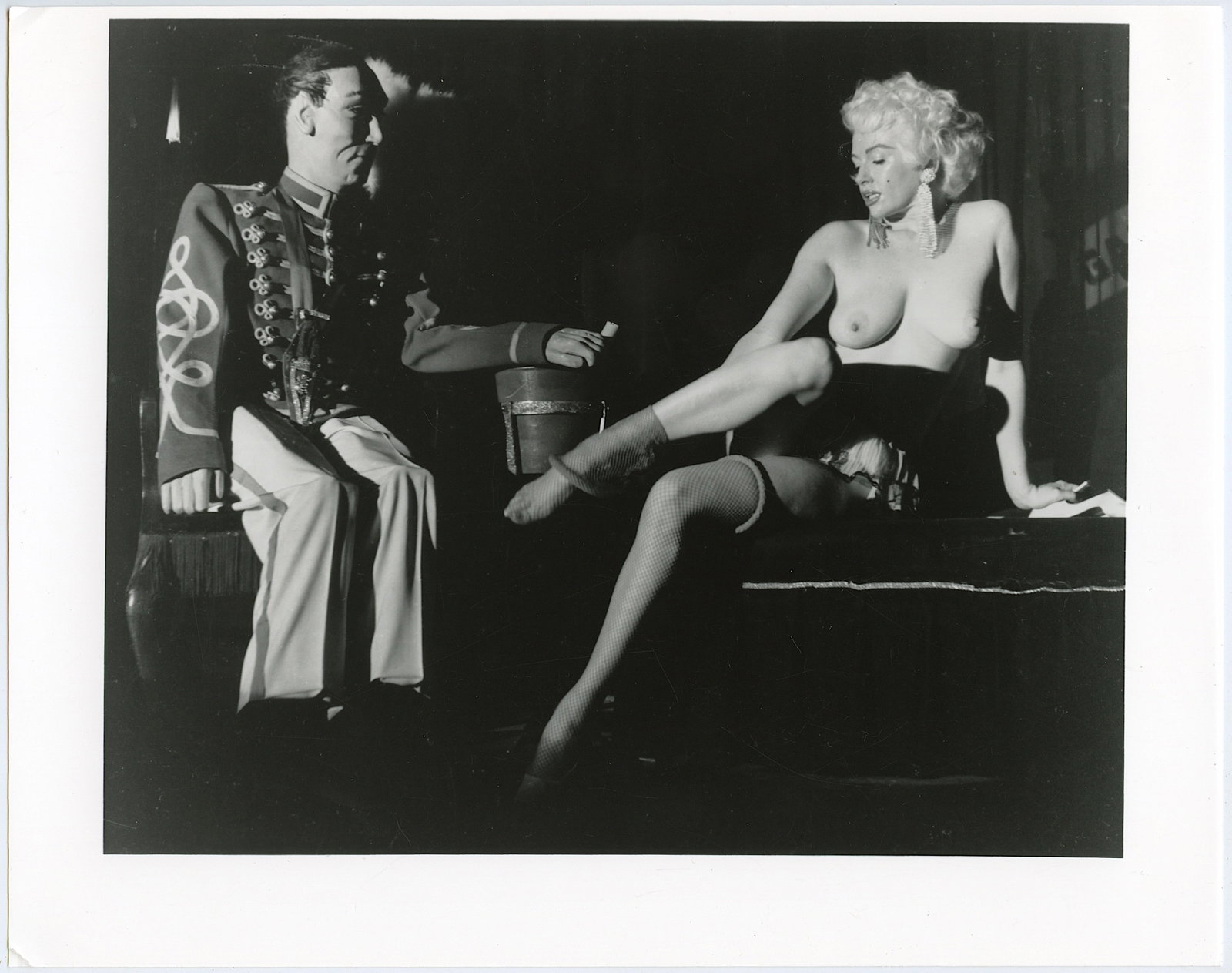 BUNNY YEAGER Vintage Pin Up ORIGINAL PHOTO: This lot is coming from Bunny Yeager's estate/archives. Linnea Eleanor "Bunny" Yeager (March 13, 1929 - May 24, 2014) was an American photographer and pin-up model. She met Bettie Page in 1954, and to