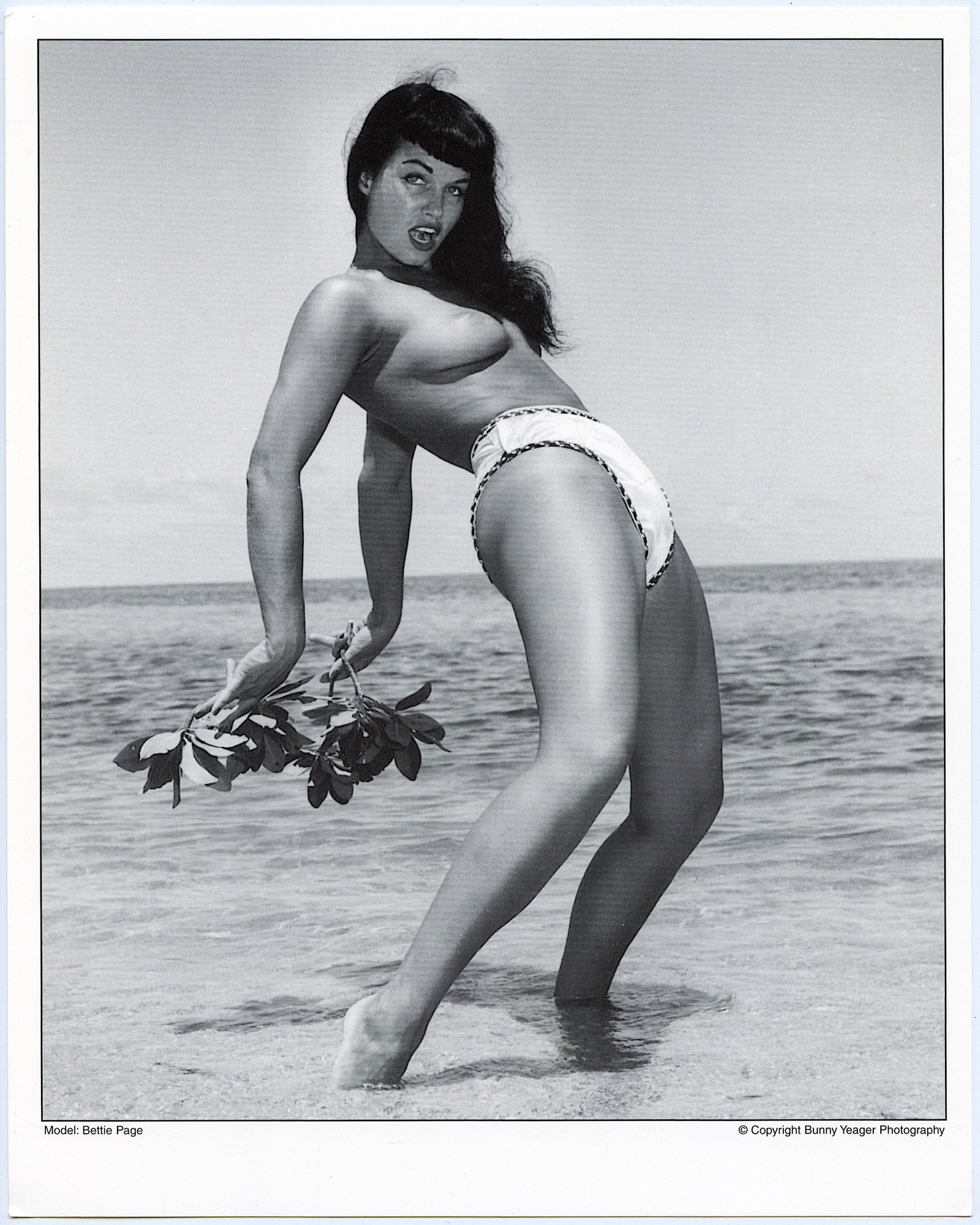 BUNNY YEAGER Vintage Pin Up Litho Model BETTIE PAGE: This lot is coming from Bunny Yeager's estate/archives. Linnea Eleanor "Bunny" Yeager (March 13, 1929 - May 24, 2014) was an American photographer and pin-up model. She met Bettie Page in 1954, and to