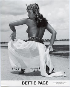 BUNNY YEAGER Vintage Pin Up Litho Model BETTIE PAGE