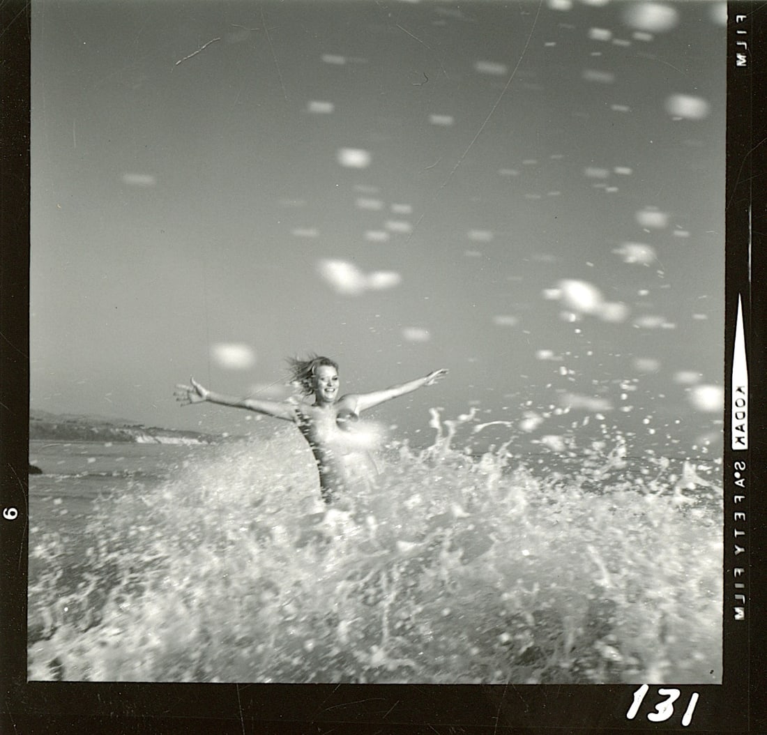 ANDRÉ DE DIENES Vintage Photo 1950s-1960s Nude Study: The provenance of this photo is from the archives of notable photographer André de Dienes.The dimensions are Approx. 2.75" x 2.75" (small variances can occur). This black and white gelatin photo was 