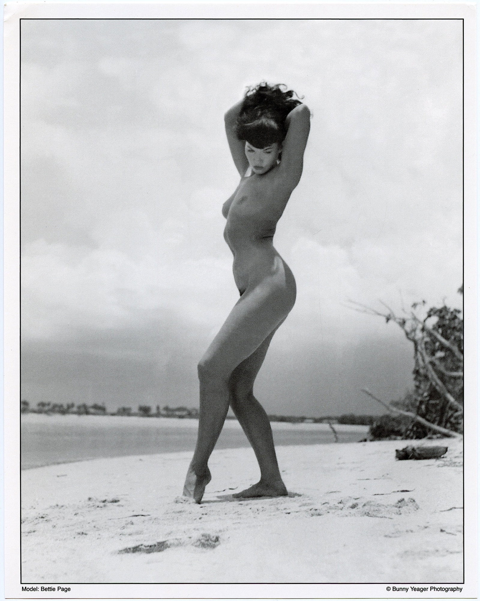 BUNNY YEAGER Vintage Pin Up Litho BETTIE PAGE: This lot is coming from Bunny Yeager's estate/archives. Linnea Eleanor "Bunny" Yeager (March 13, 1929 - May 24, 2014) was an American photographer and pin-up model. She met Bettie Page in 1954, and to