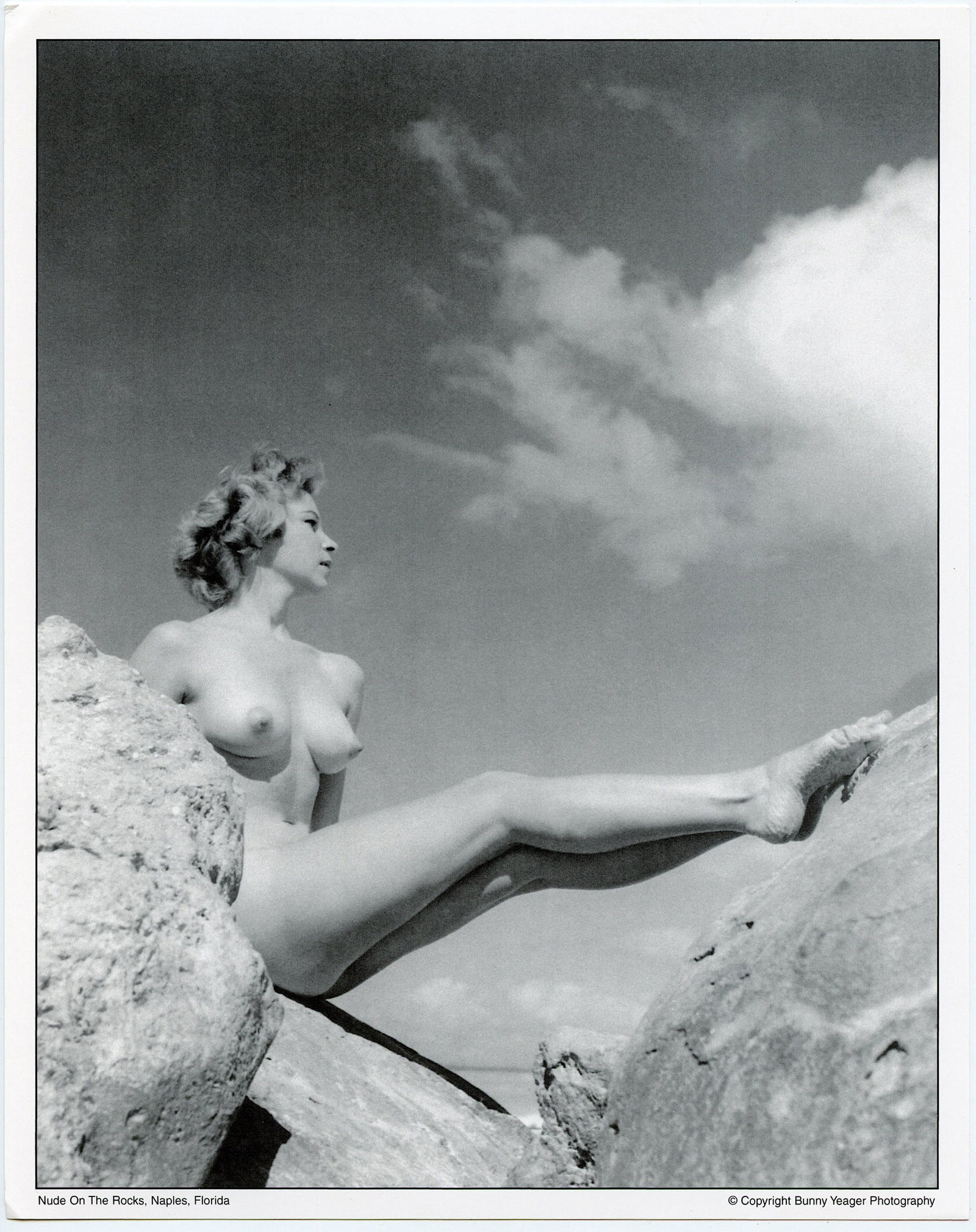 BUNNY YEAGER Vintage Pin Up Litho NUDE ON THE ROCKS: This lot is coming from Bunny Yeager's estate/archives. Linnea Eleanor "Bunny" Yeager (March 13, 1929 - May 24, 2014) was an American photographer and pin-up model. She met Bettie Page in 1954, and to