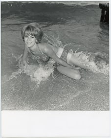 BUNNY YEAGER Vintage Pin Up Photograph Unknown Model