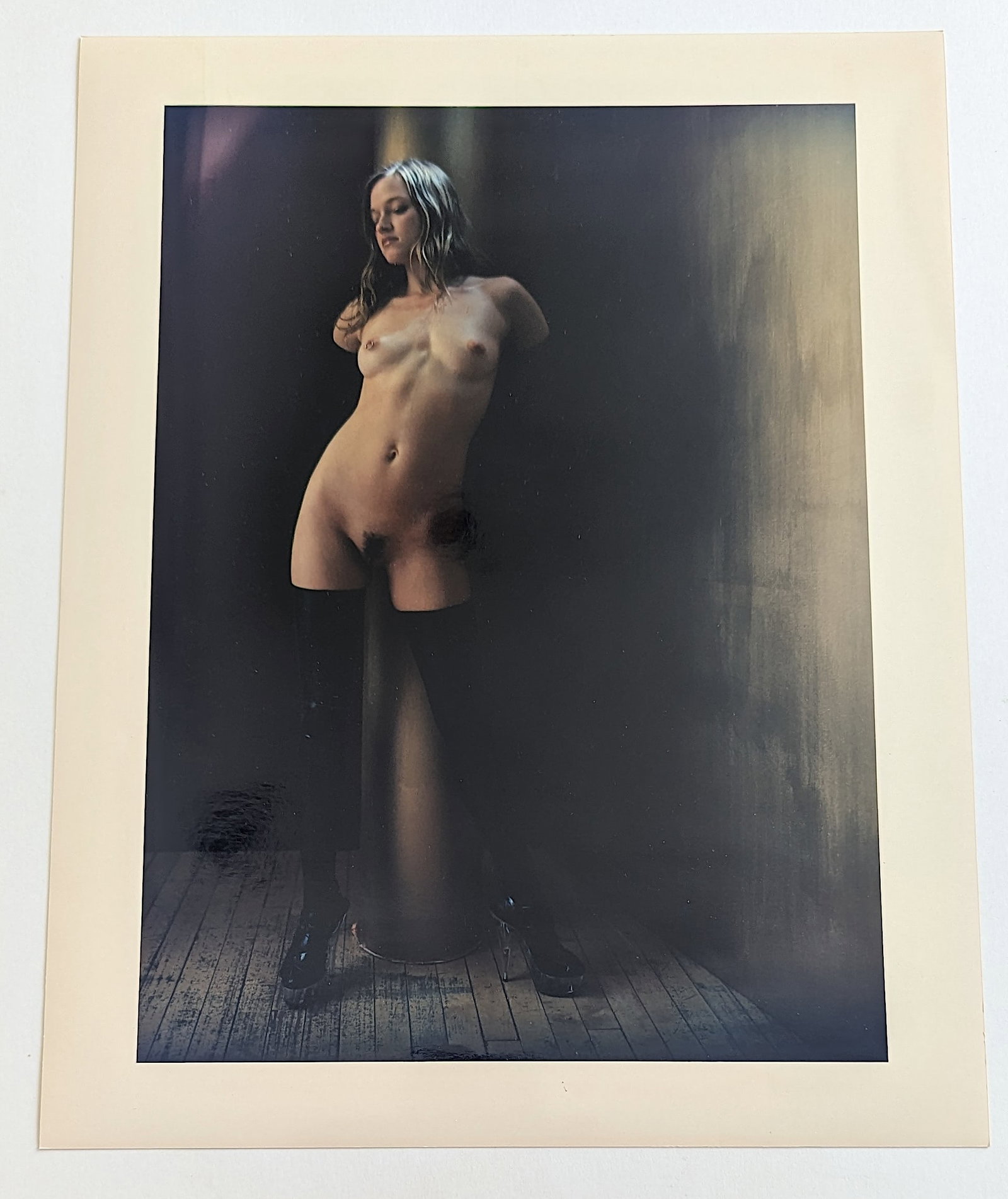 THOMAS SCHIERLITZ Original Print Kodak Professioanl Photo 14" x 11": This is Kodak Professional Brilliant print, then please avoid the glossy reflection in the imagen. THOMAS SCHIERLITZ Original Photo Nude Fetish Metallic Print. Tom Schierlitz studied photography in D�