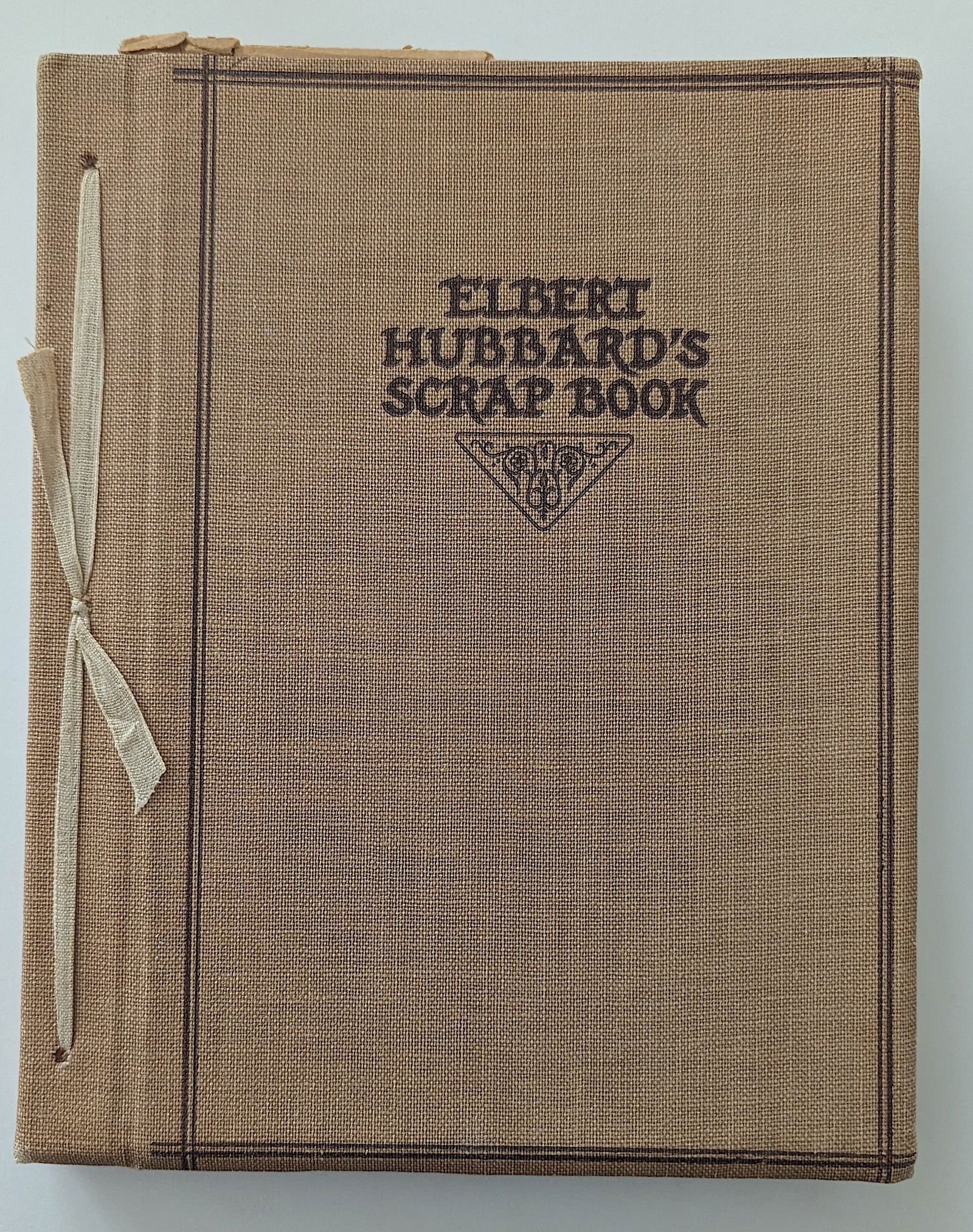 Elbert Hubbard's Scrap Book by Elbert H. Hubbard and Elbert Hubbard (1 of 7)