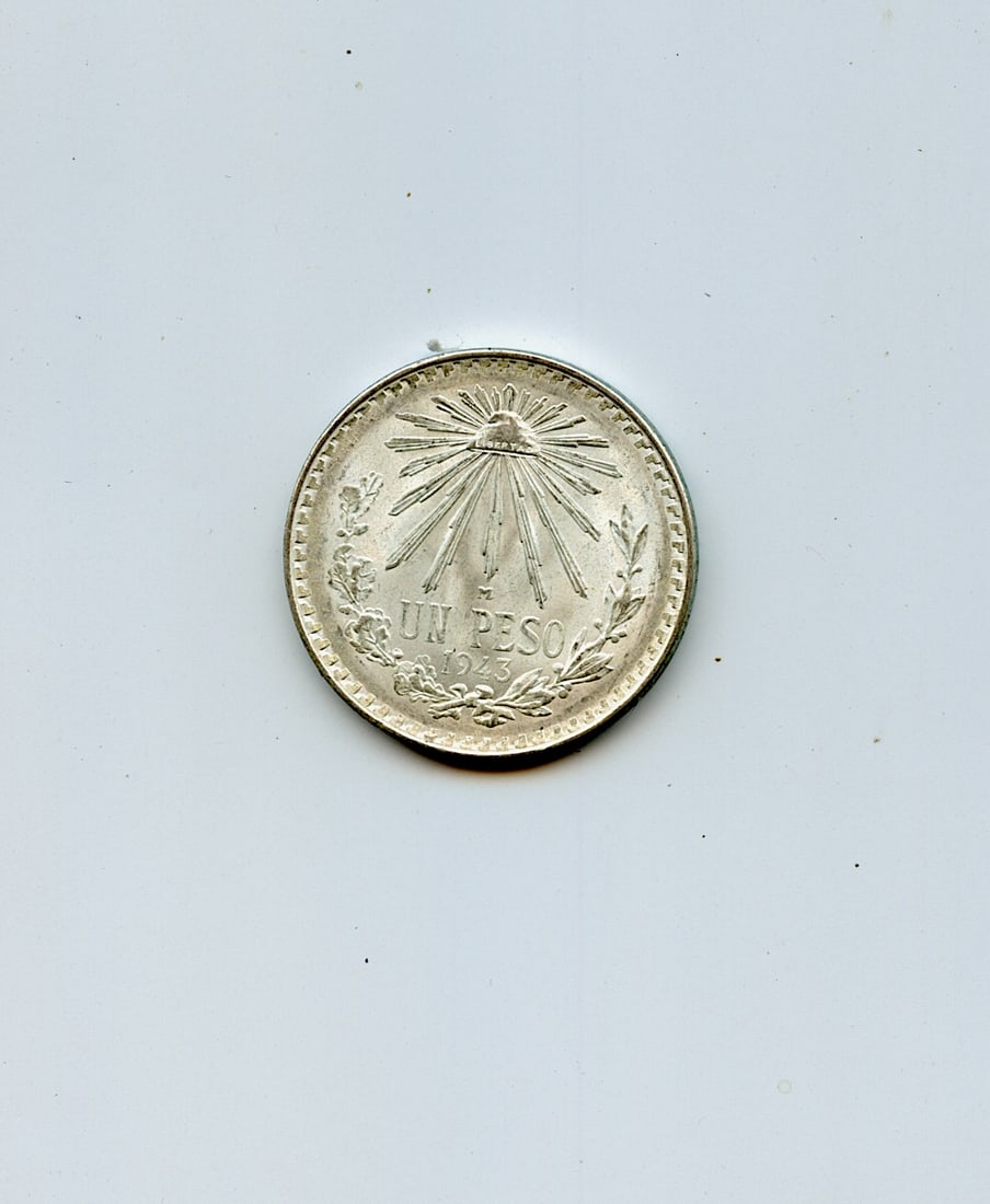 Silver .720 Coin Collectors Mexico One Peso 1943 (1 of 2)