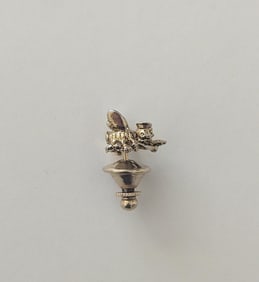 WWII Pacific War Military Squadron Bee Gold Tone Pin RARE!