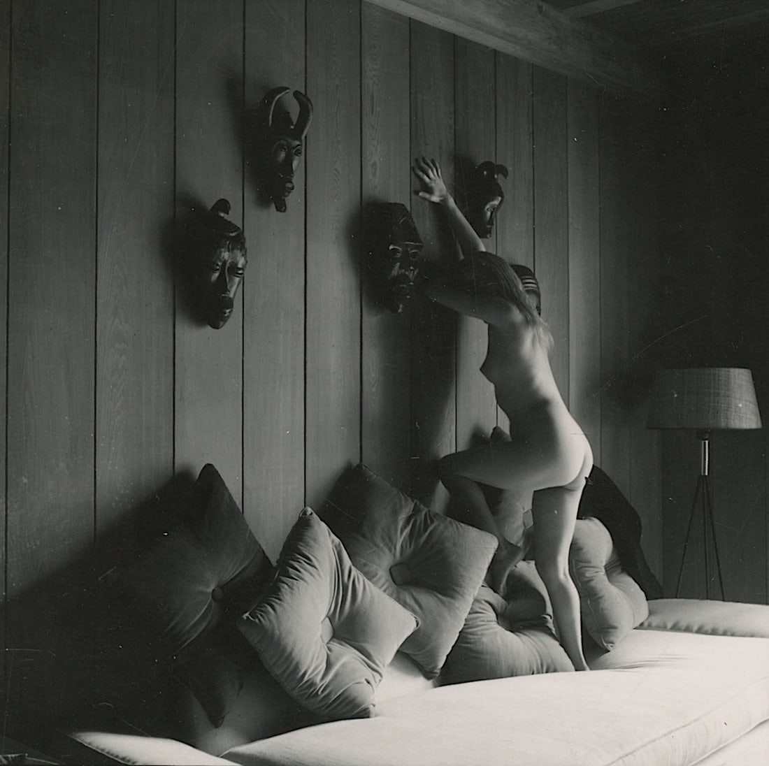 ANDRÉ DE DIENES Vintage Photo 1950s-1960s Nude Study: The provenance of this photo is from the archives of notable photographer André de Dienes.The dimensions are Approx. 2.75" x 2.75" (small variances can occur). This black and white gelatin photo was 