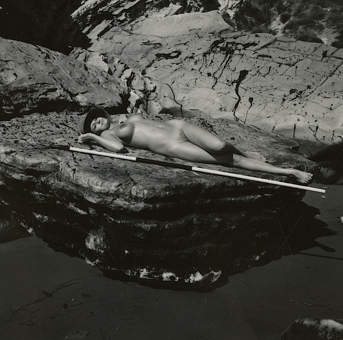 ANDRÉ DE DIENES Vintage Photo 1950s-1960s Nude Study: The provenance of this photo is from the archives of notable photographer André de Dienes.The dimensions are Approx. 2.75" x 2.75" (small variances can occur). This black and white gelatin photo was 