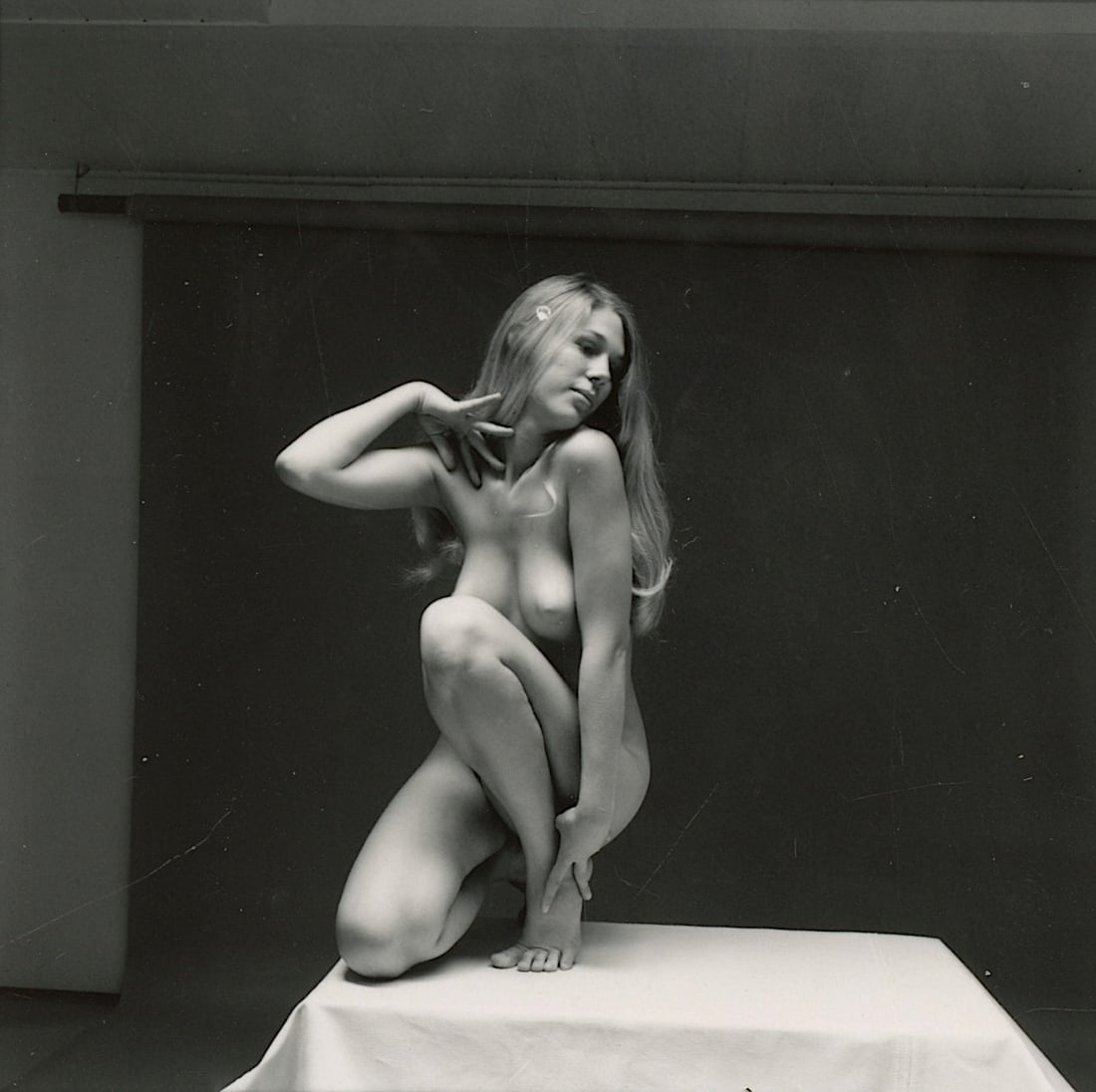 ANDRÉ DE DIENES Vintage Photo 1950s-1960s Nude Study: The provenance of this photo is from the archives of notable photographer André de Dienes.The dimensions are Approx. 2.75" x 2.75" (small variances can occur). This black and white gelatin photo was 