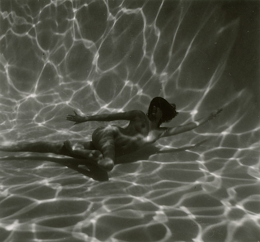 ANDRÉ DE DIENES Vintage Photo 1950s-1960s Nude Study: The provenance of this photo is from the archives of notable photographer André de Dienes.The dimensions are Approx. 2.75" x 2.75" (small variances can occur). This black and white gelatin photo was 