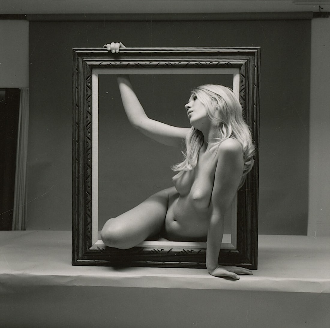 ANDRÉ DE DIENES Vintage Photo 1950s-1960s Nude Study: The provenance of this photo is from the archives of notable photographer André de Dienes.The dimensions are Approx. 2.75" x 2.75" (small variances can occur). This black and white gelatin photo was 