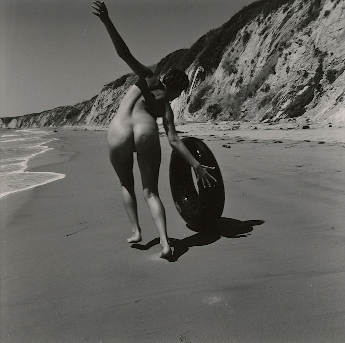 ANDRÉ DE DIENES Vintage Photo 1950s-1960s Nude Study: The provenance of this photo is from the archives of notable photographer André de Dienes.The dimensions are Approx. 2.75" x 2.75" (small variances can occur). This black and white gelatin photo was 