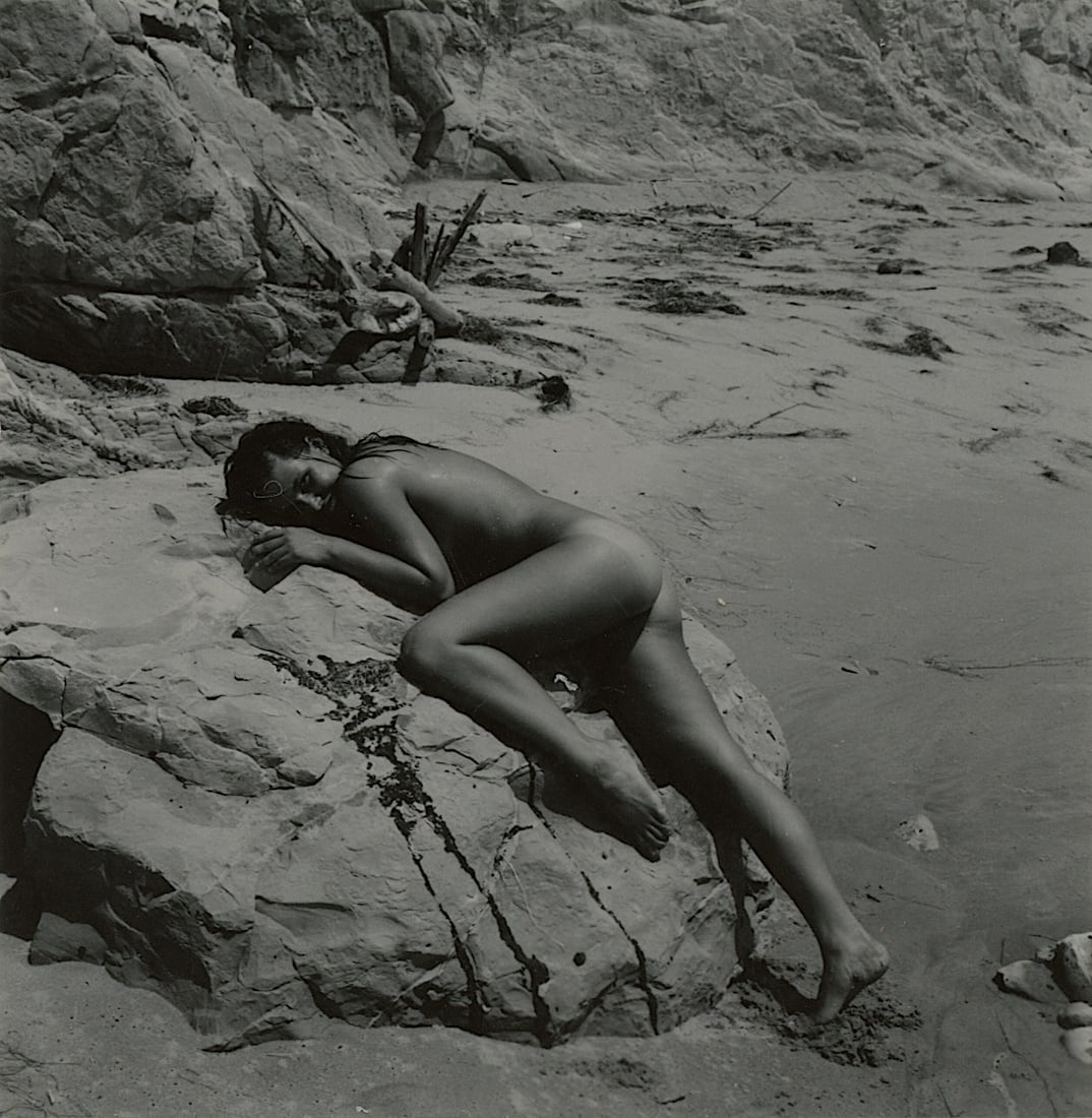 ANDRÉ DE DIENES Vintage Photo 1950s-1960s Nude Study: The provenance of this photo is from the archives of notable photographer André de Dienes.The dimensions are Approx. 2.75" x 2.75" (small variances can occur). This black and white gelatin photo was 
