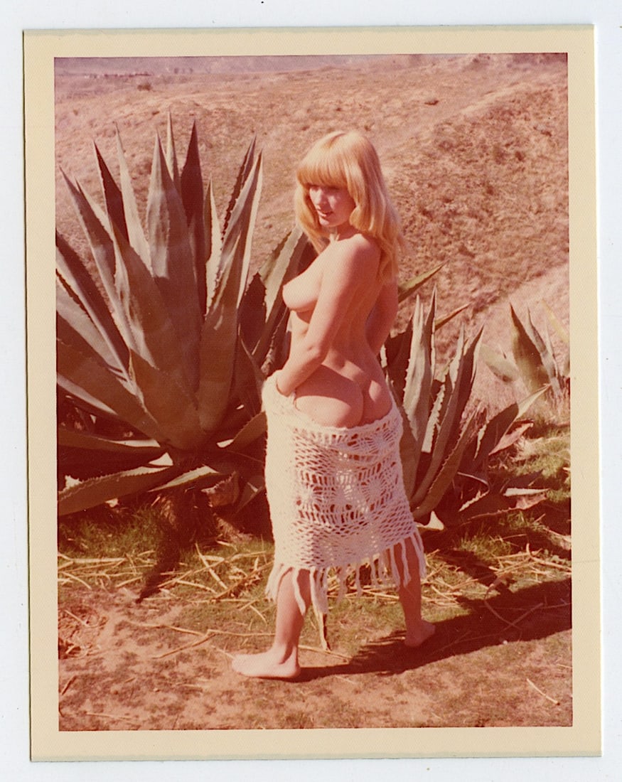 Pin Up Kodak Print Photo Naturalism Nude 3.5" x 5" Ca 1970s - 1990s: The provenance of this lot is from the a private collector in RI. We have included quality images to show it's actual condition. This lot is located in Boca Raton, Fl and its shipment will be made dir
