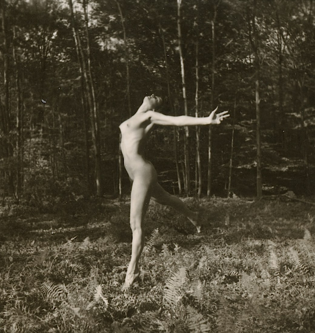 ANDRÉ DE DIENES Vintage Photo 1950s-1960s Nude Study: The provenance of this photo is from the archives of notable photographer André de Dienes.The dimensions are Approx. 2.75" x 2.75" (small variances can occur). This black and white gelatin photo was 