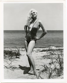 Original Vintage PIN UP Photo Estate BUNNY YEAGER 10" x 8"