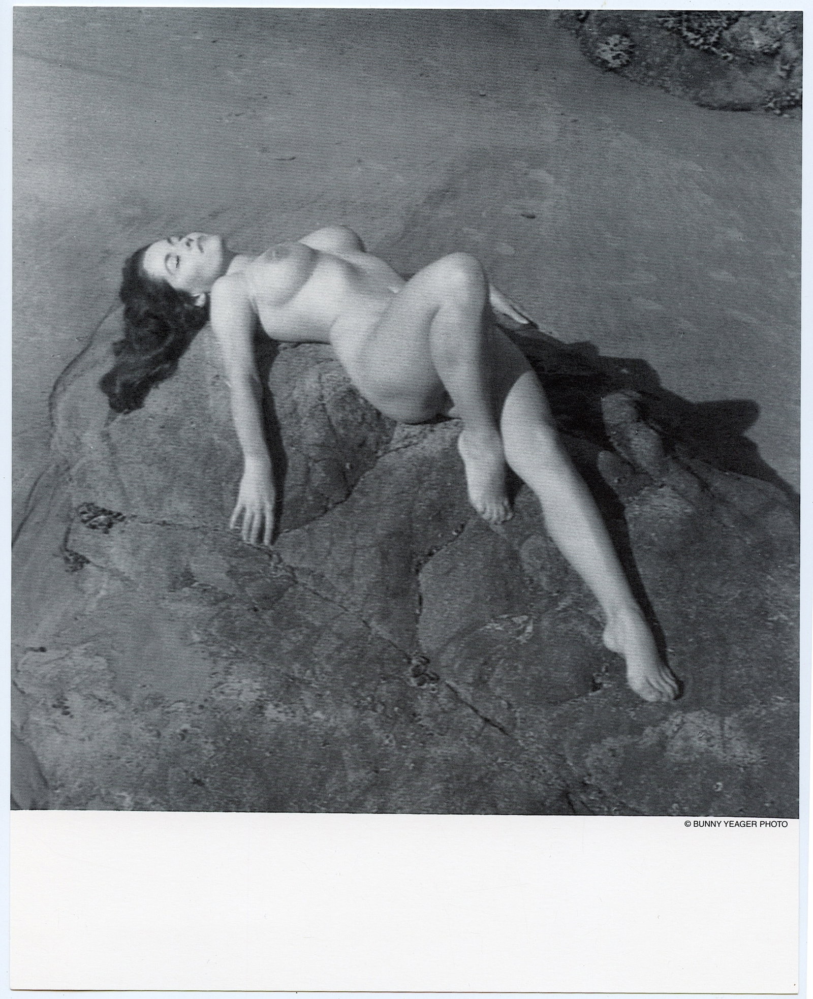 BUNNY YEAGER Vintage Pin Up Litho DIANE WEBBER: This lot is coming from Bunny Yeager's estate/archives. Linnea Eleanor "Bunny" Yeager (March 13, 1929 - May 24, 2014) was an American photographer and pin-up model. She met Bettie Page in 1954, and to