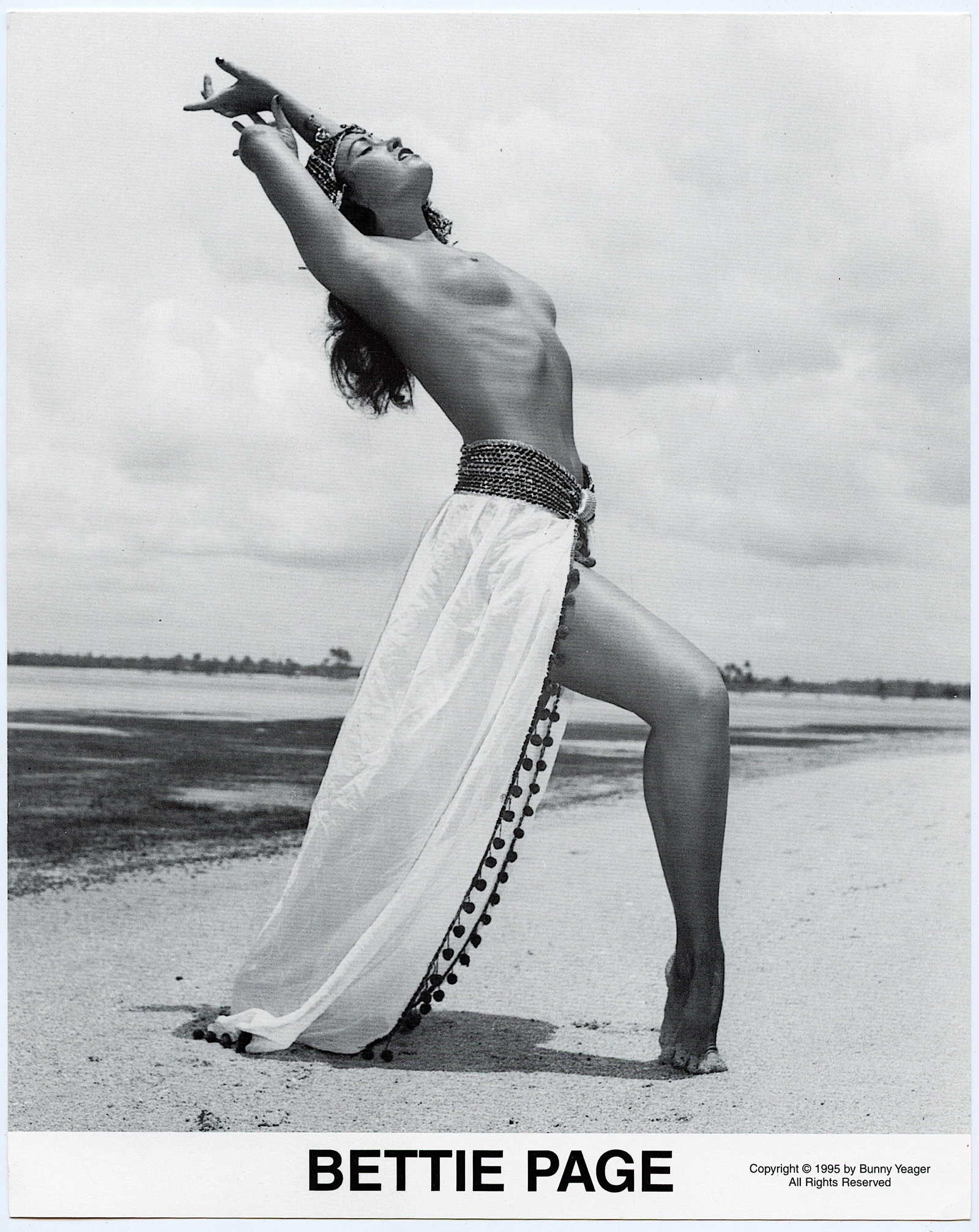 BUNNY YEAGER Vintage Pin Up Litho BETTIE PAGE: This lot is coming from Bunny Yeager's estate/archives. Linnea Eleanor "Bunny" Yeager (March 13, 1929 - May 24, 2014) was an American photographer and pin-up model. She met Bettie Page in 1954, and to